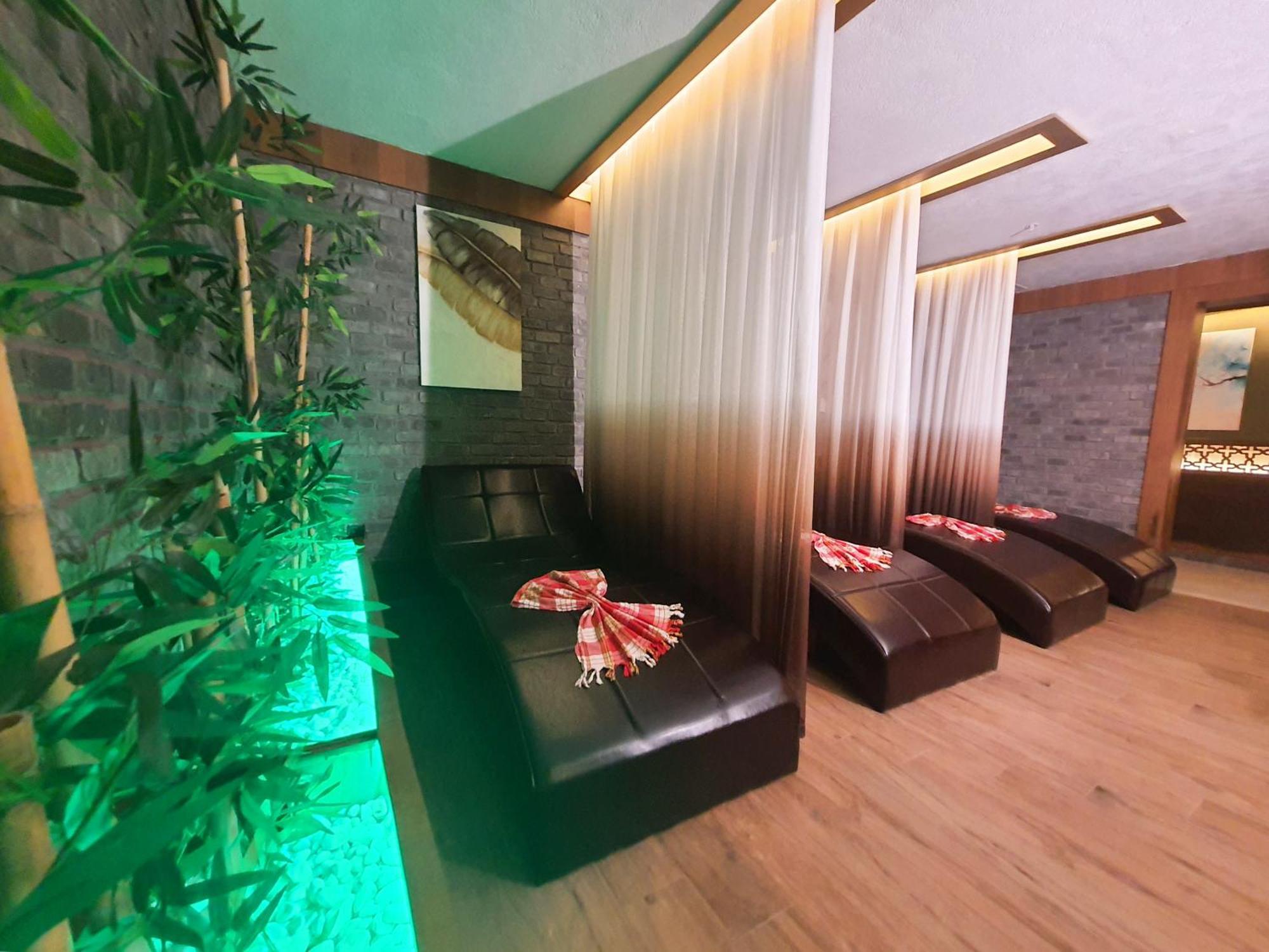 Sunthalia Hotels & Resorts Ultra All Inclusive Adults Only Party Hotel Side Exterior photo